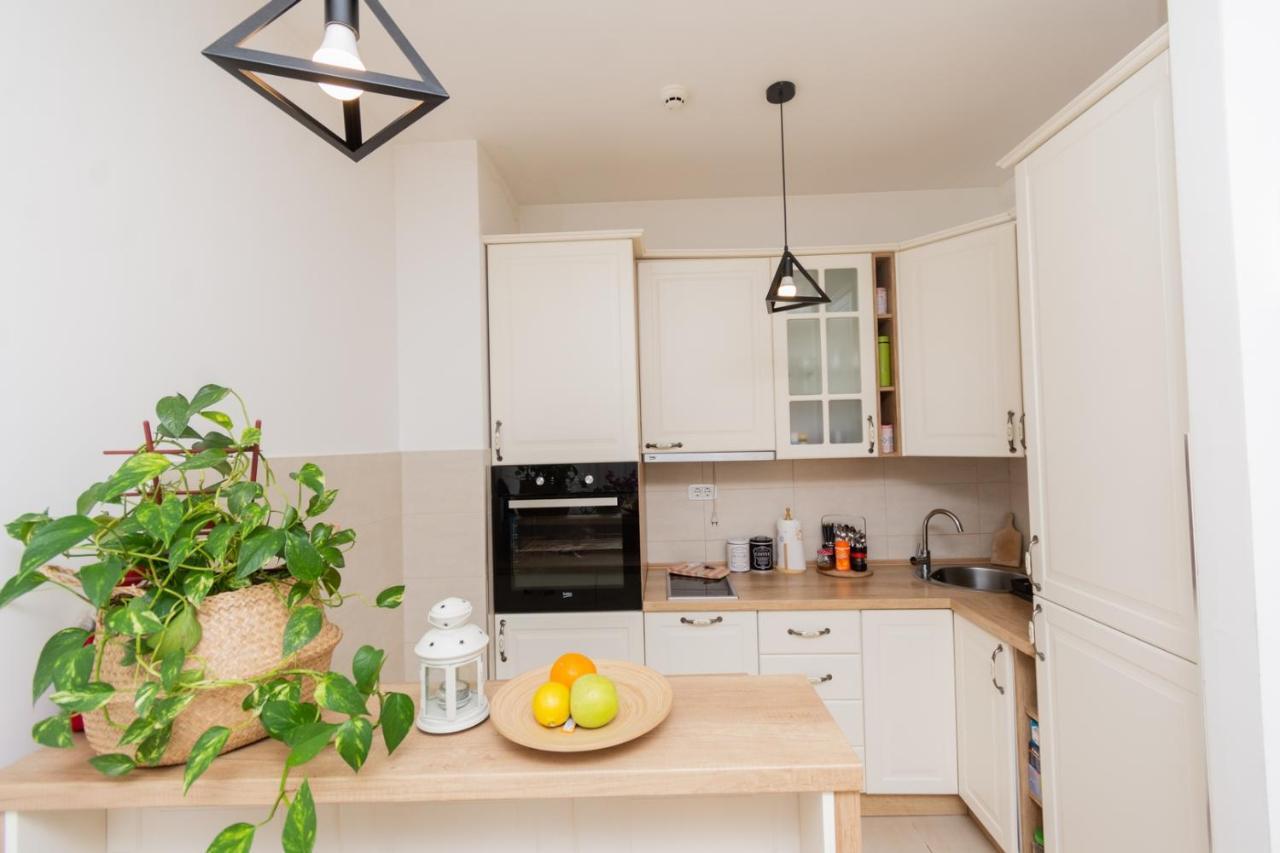 Lux City Apartment With Parking Podgorica Eksteriør bilde